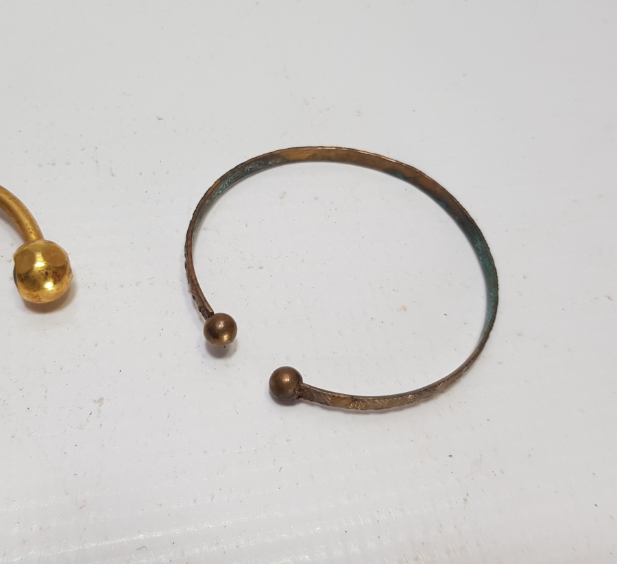 İKİ ADET ANTİKA BİLEZİK - BİLEKLİK