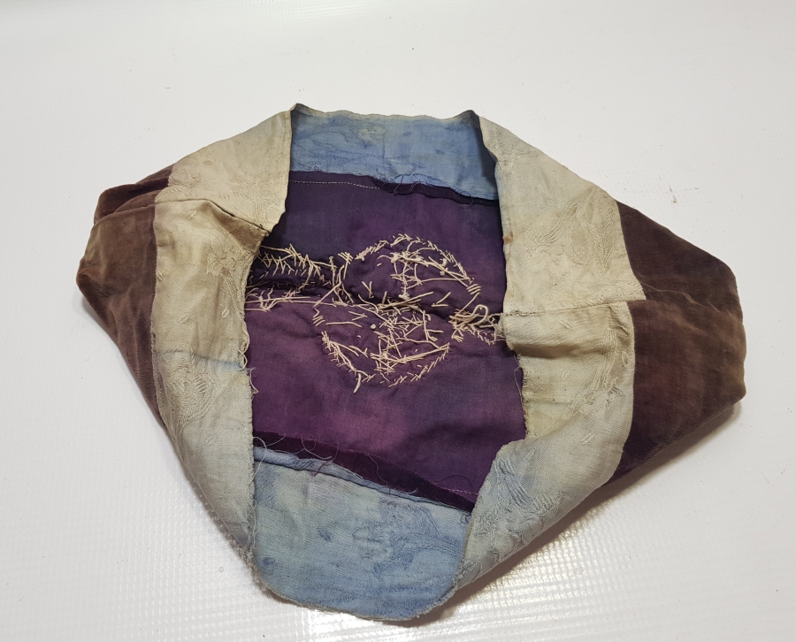 ÜZERİ SIRMA İŞÇİLİKLİ OSMANLI DÖNEMİ YASTIK BAŞI