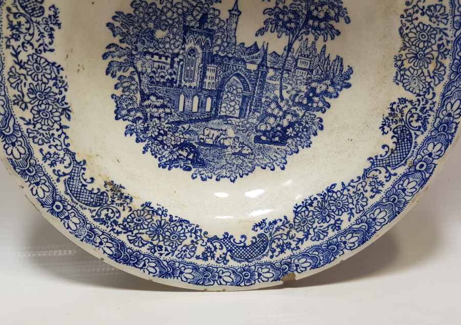 UZAKDOĞU YAPIMI ANTİKA PORSELEN TABAK