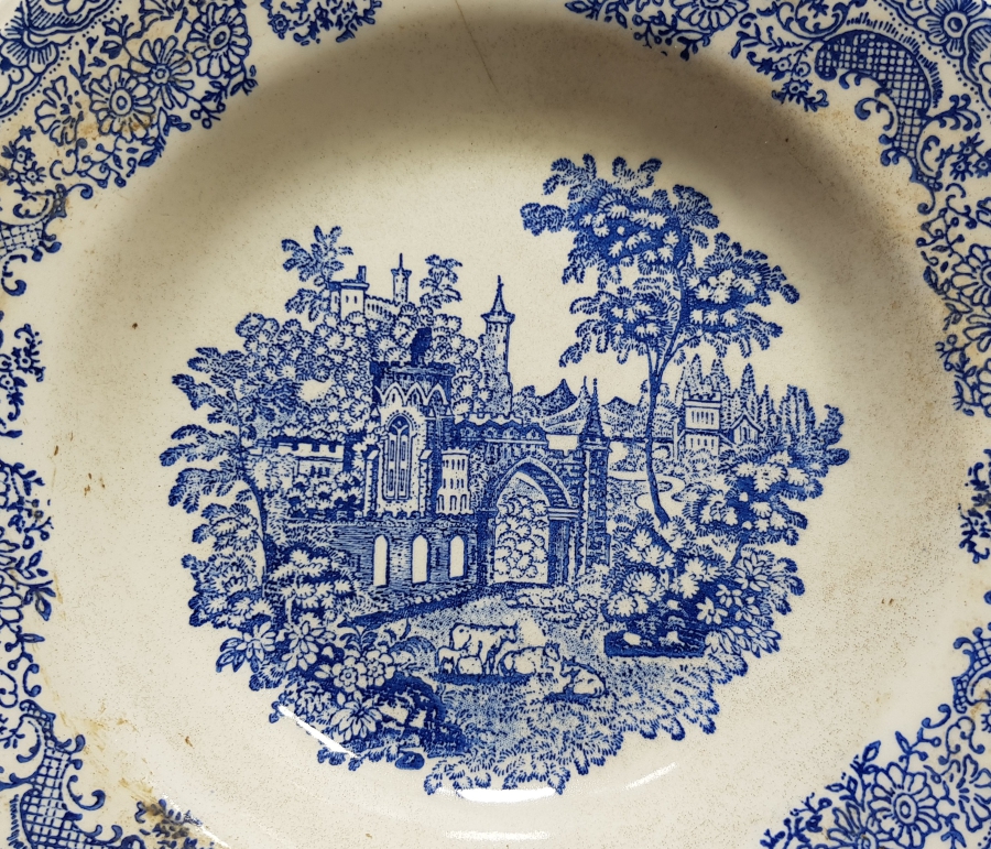 UZAKDOĞU YAPIMI ANTİKA PORSELEN TABAK