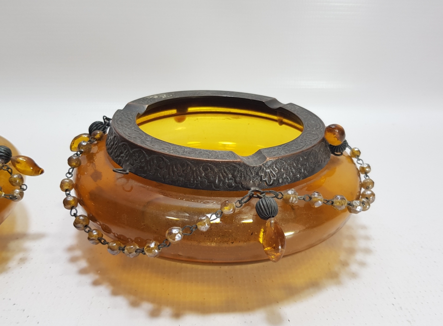 METAL APLİKLİ İKİ ADET ANTİKA KÜLLÜK