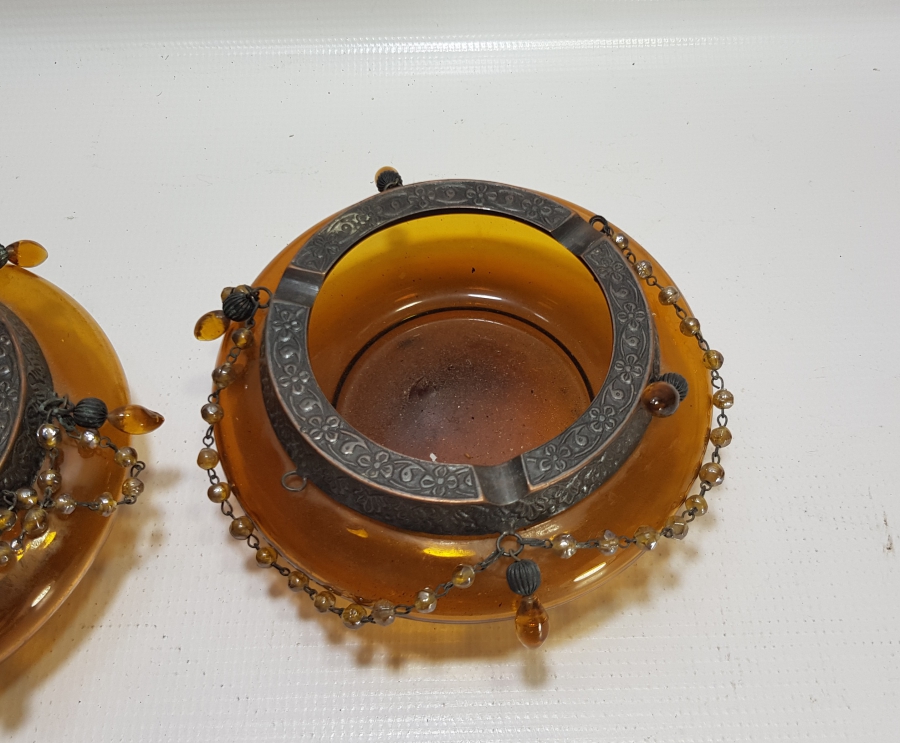 METAL APLİKLİ İKİ ADET ANTİKA KÜLLÜK