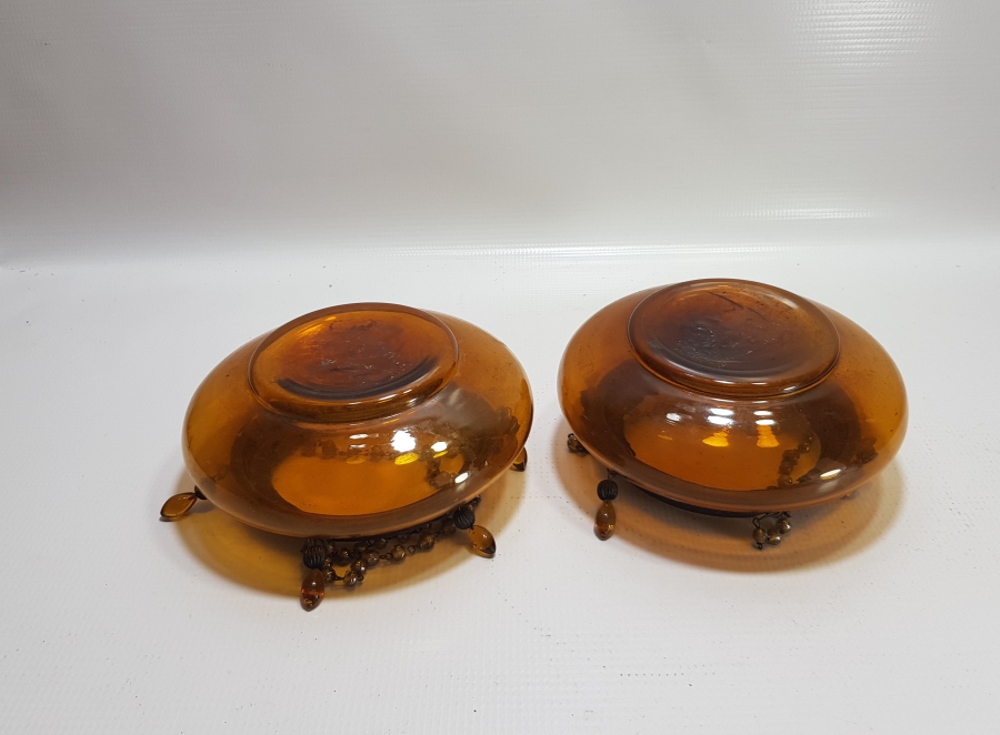 METAL APLİKLİ İKİ ADET ANTİKA KÜLLÜK