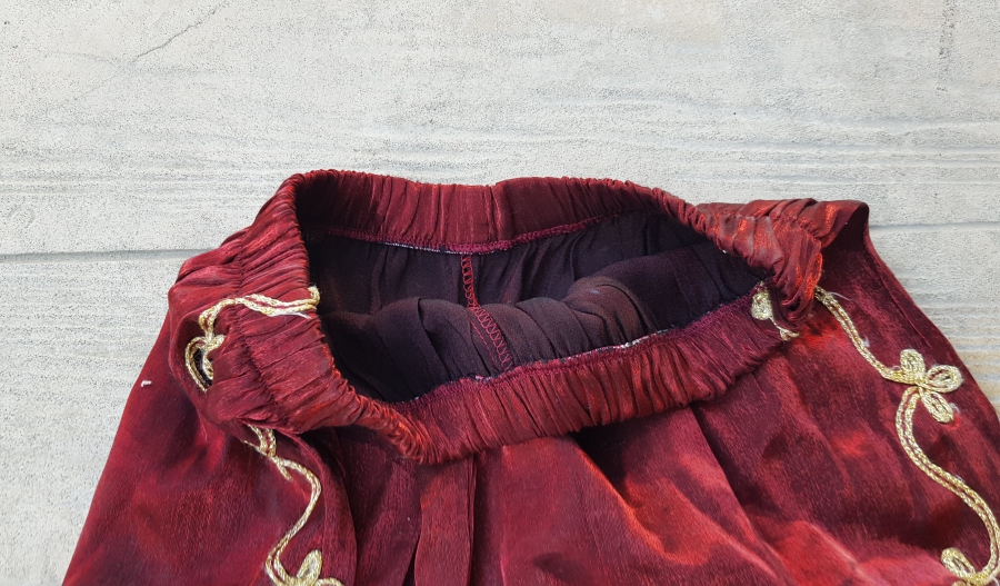 ÜZERİ SIRMA İŞÇİLİKLİ ANTİKA ŞALVAR