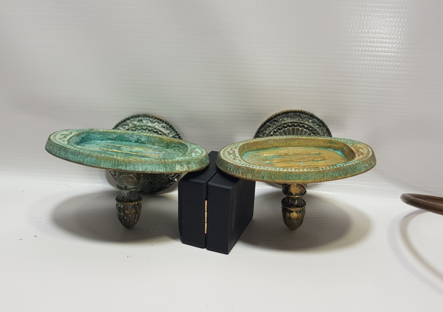 ANTİKA GÖRÜNÜMLÜ METAL DÖKÜM BANYO TAKIMI