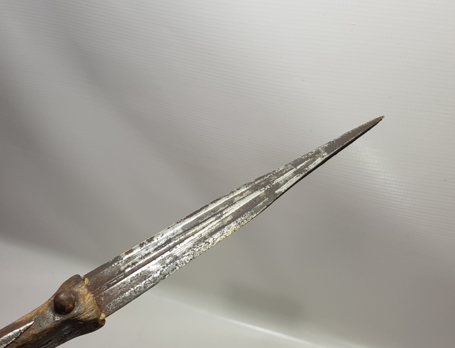 OSMANLI DÖNEMİ NADİR FORMDA YILAN DİLLİ ÇERKES KAMASI