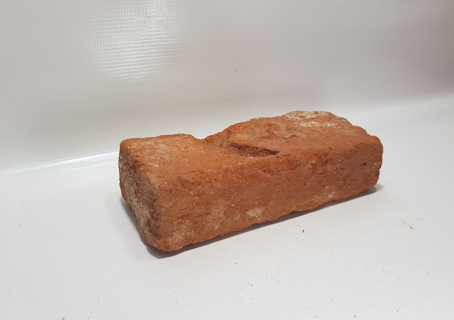 ÜZERİ AY YILDIZLI OSMANLI DÖNEMİ TUĞLA