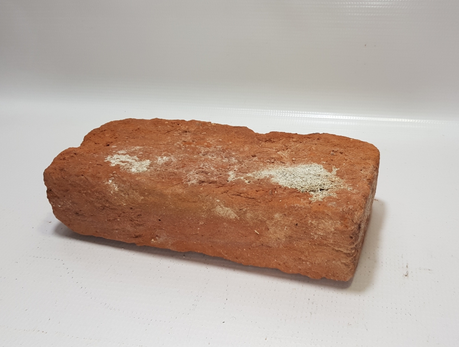 ÜZERİ AY YILDIZLI OSMANLI DÖNEMİ TUĞLA