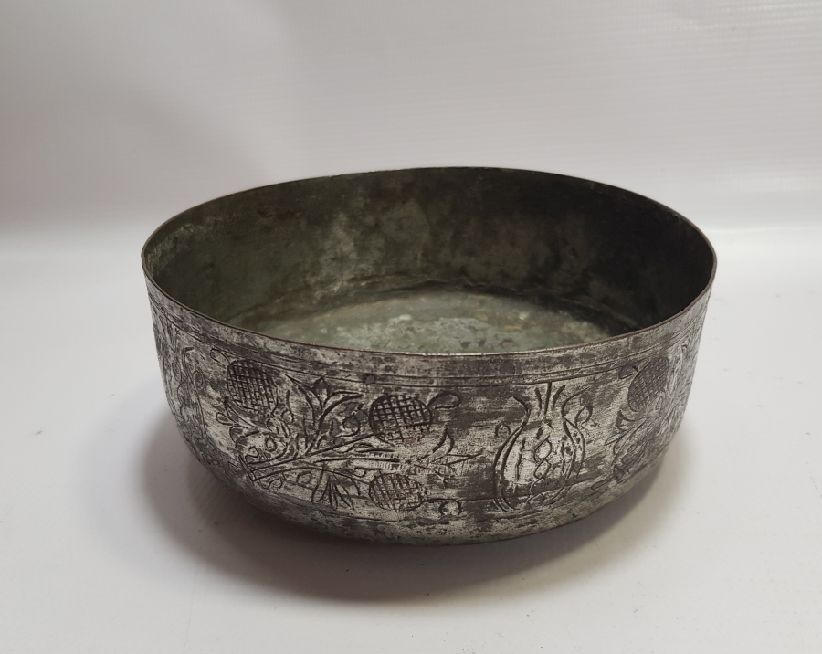 ÜZERİ NAR FİGÜRLÜ OSMANLI DÖNEMİ NADİR FORMDA BAKIR HOŞAF KASESİ