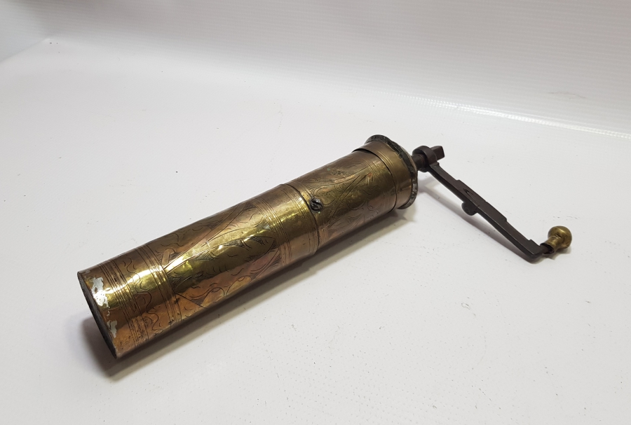 ÜZERİ İŞLEMELİ OSMANLI DÖNEMİ BOSNA KAHVE DEĞİRMENİ