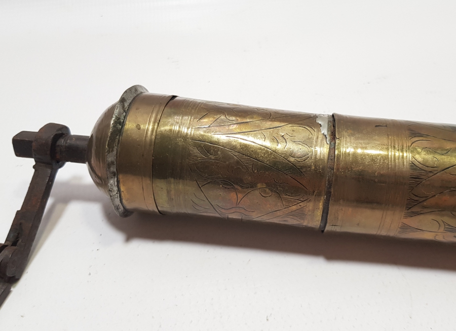 ÜZERİ İŞLEMELİ OSMANLI DÖNEMİ BOSNA KAHVE DEĞİRMENİ