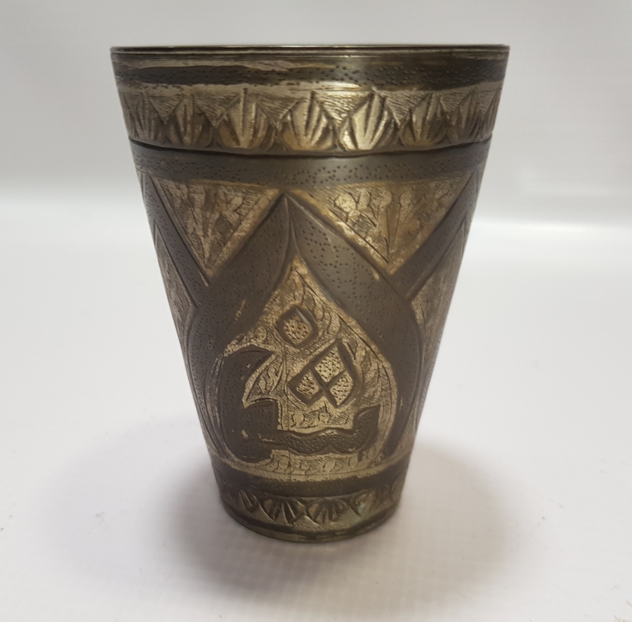 ÜZERİ ÇİNTEMANİ İŞÇİLİKLİ OSMANLI DÖNEMİ ESERİ İSTANBUL ŞERBET BARDAĞI