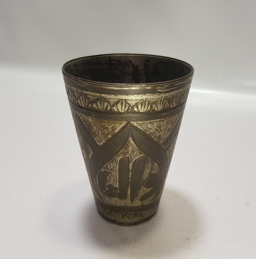 ÜZERİ ÇİNTEMANİ İŞÇİLİKLİ OSMANLI DÖNEMİ ESERİ İSTANBUL ŞERBET BARDAĞI