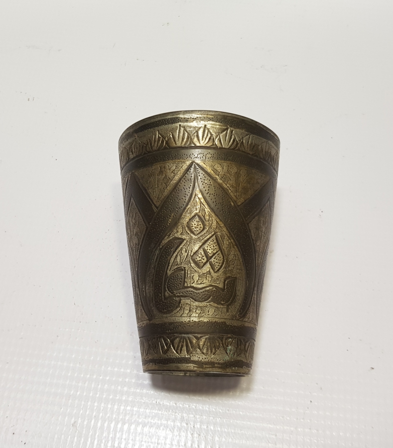 ÜZERİ ÇİNTEMANİ İŞÇİLİKLİ OSMANLI DÖNEMİ ESERİ İSTANBUL ŞERBET BARDAĞI