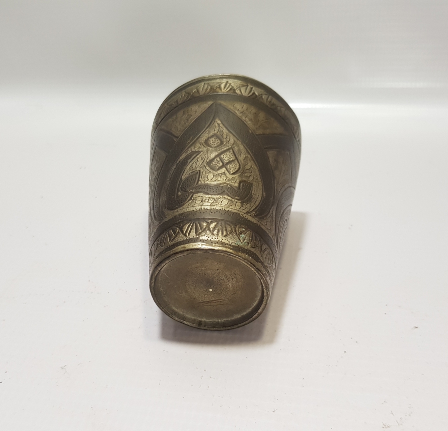 ÜZERİ ÇİNTEMANİ İŞÇİLİKLİ OSMANLI DÖNEMİ ESERİ İSTANBUL ŞERBET BARDAĞI