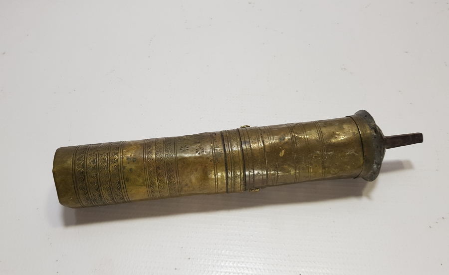 ÜZERİ USTA DAMGALI OSMANLI DÖNEMİ NADİR DEĞİRMEN