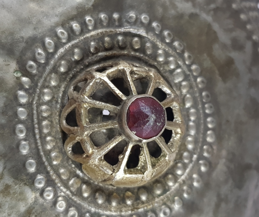 OSMANLI DÖNEMİ KABARTMA İŞÇİLİKLİ GÜMÜŞ GELİN TEPELİĞİ