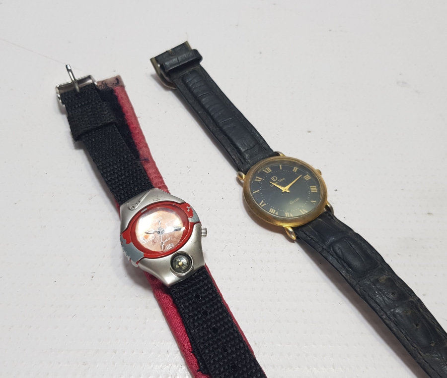 İKİ ADET PİLLİ KOL SAATİ