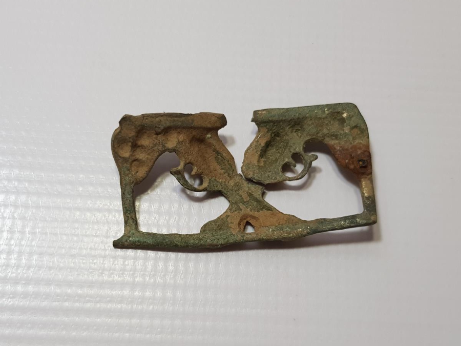 OSMANLI DÖNEMİ TOPLU TABANCA RESİMLİ KEMER TOKASI