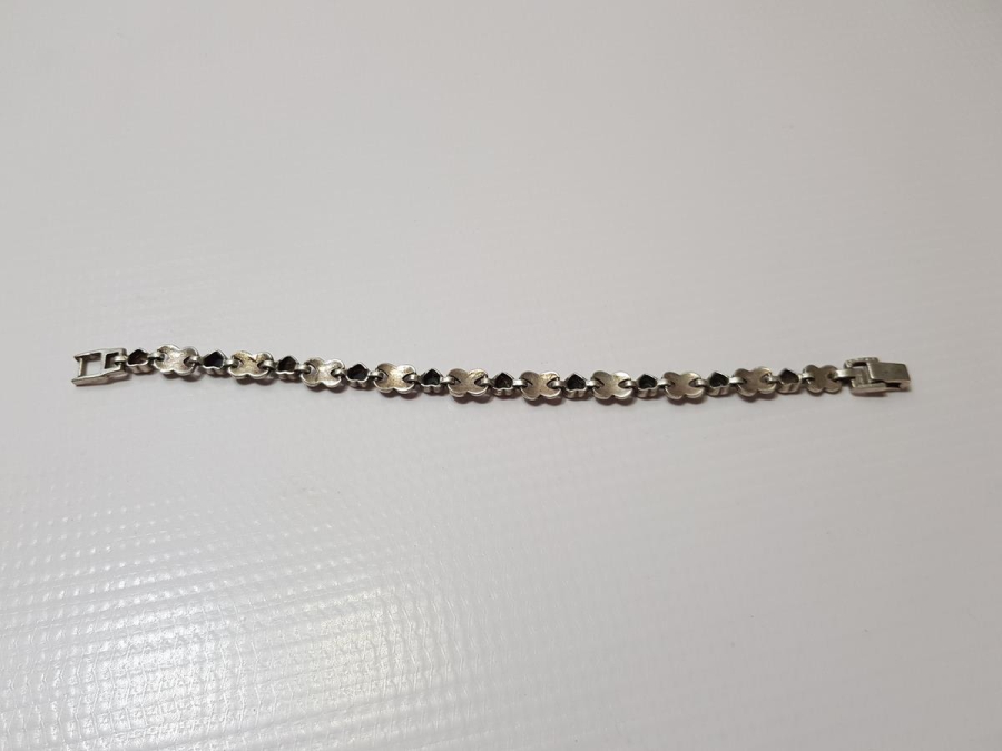 OLTU TAŞLI KALP FORMLU GÜMÜŞ BİLEKLİK