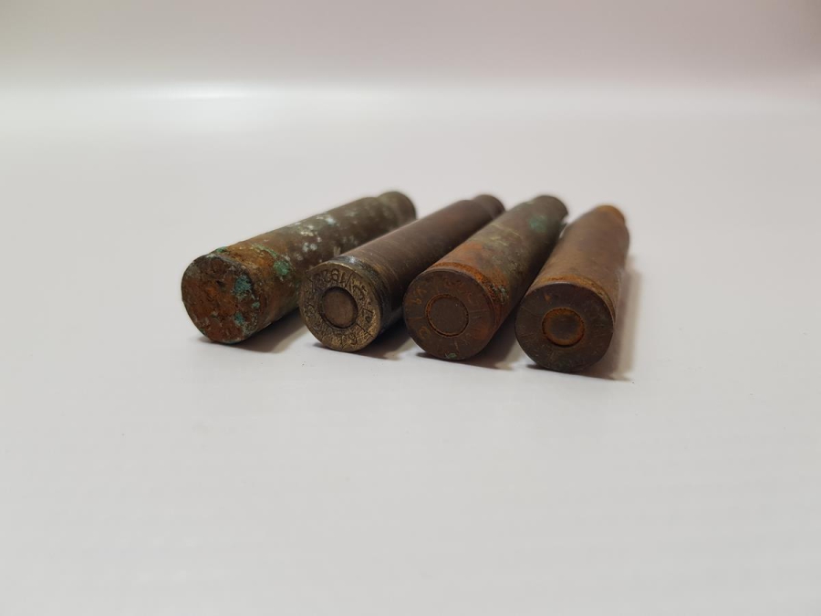 OSMANLICA YAZILI BOŞ MERMİ KOVANLARI