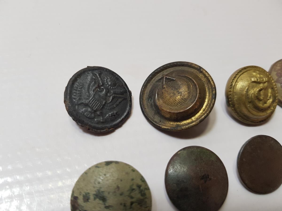 1. DÜNYA SAVAŞI DÖNEMİ BİR DÖZİNE ASKER DÜĞMESİ