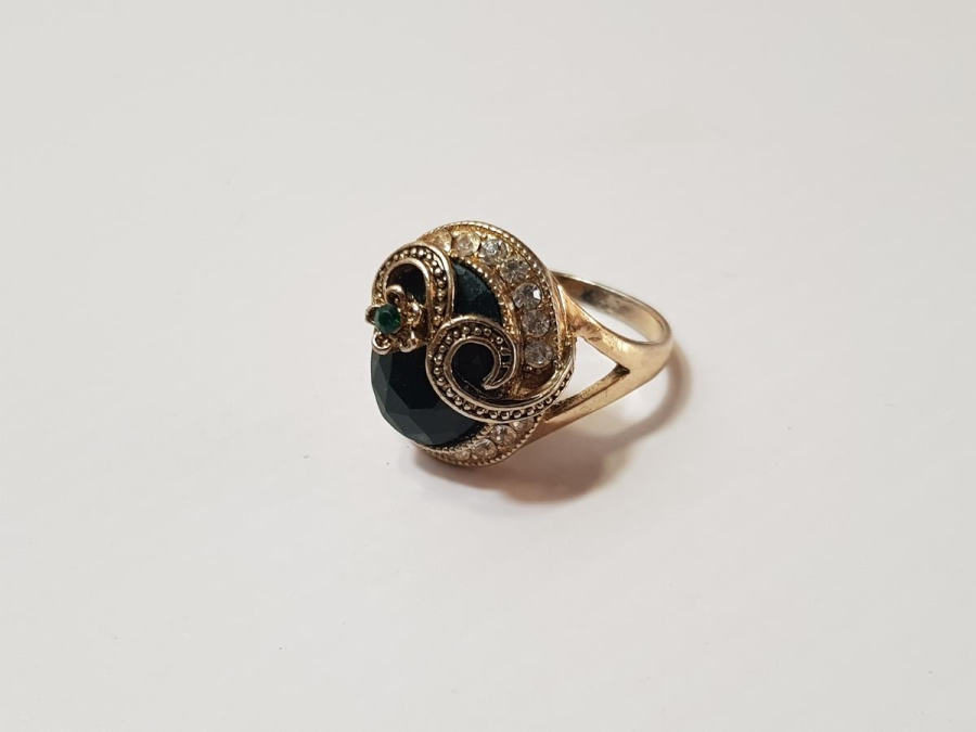 YEŞİM TAŞLI ALTIN KAPLAMA BİJUTERİ YÜZÜK