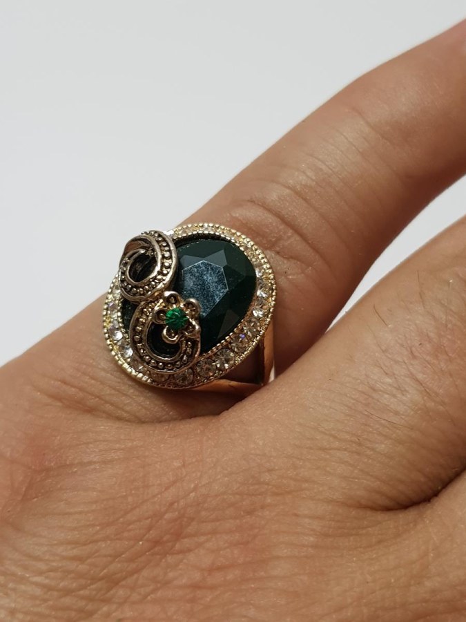 YEŞİM TAŞLI ALTIN KAPLAMA BİJUTERİ YÜZÜK