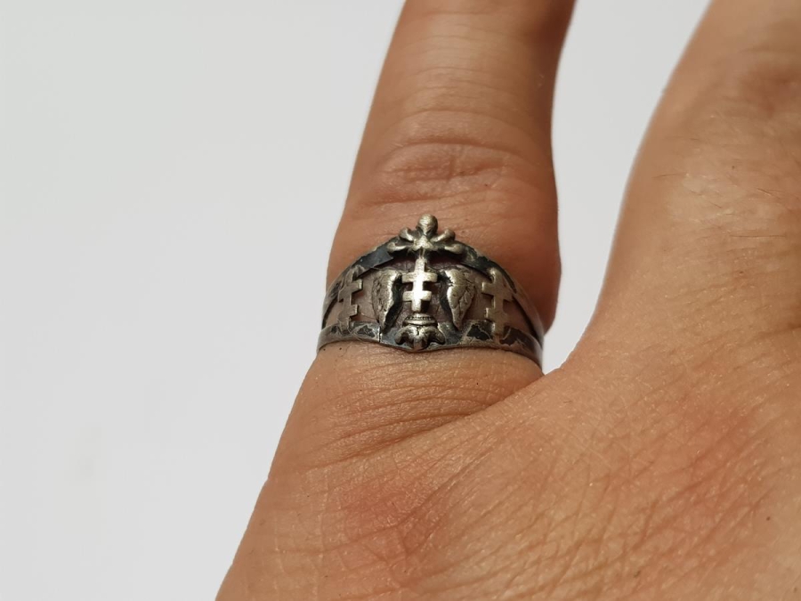 OSMANLI DÖNEMİ LEVANTEN İŞİ HIRİSTİYAN TEMALI GÜMÜŞ YÜZÜK