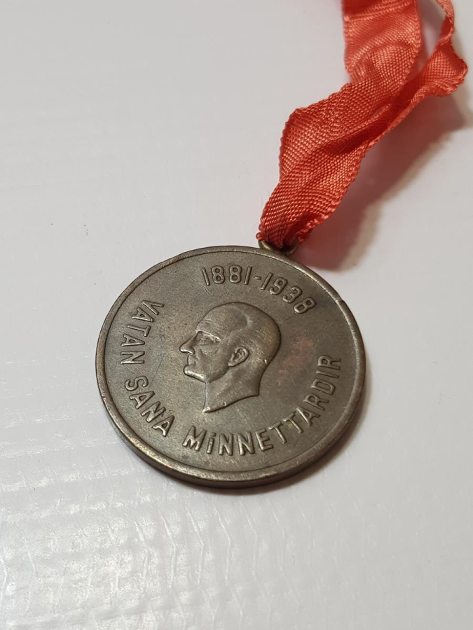 1938 ATATÜRK'ÜN VEFATI ANISINA BASILMIŞ NADİR PAMUKBANK MADALYONU