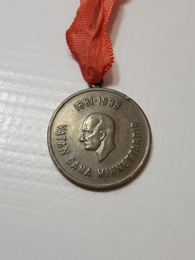 1938 ATATÜRK'ÜN VEFATI ANISINA BASILMIŞ NADİR PAMUKBANK MADALYONU