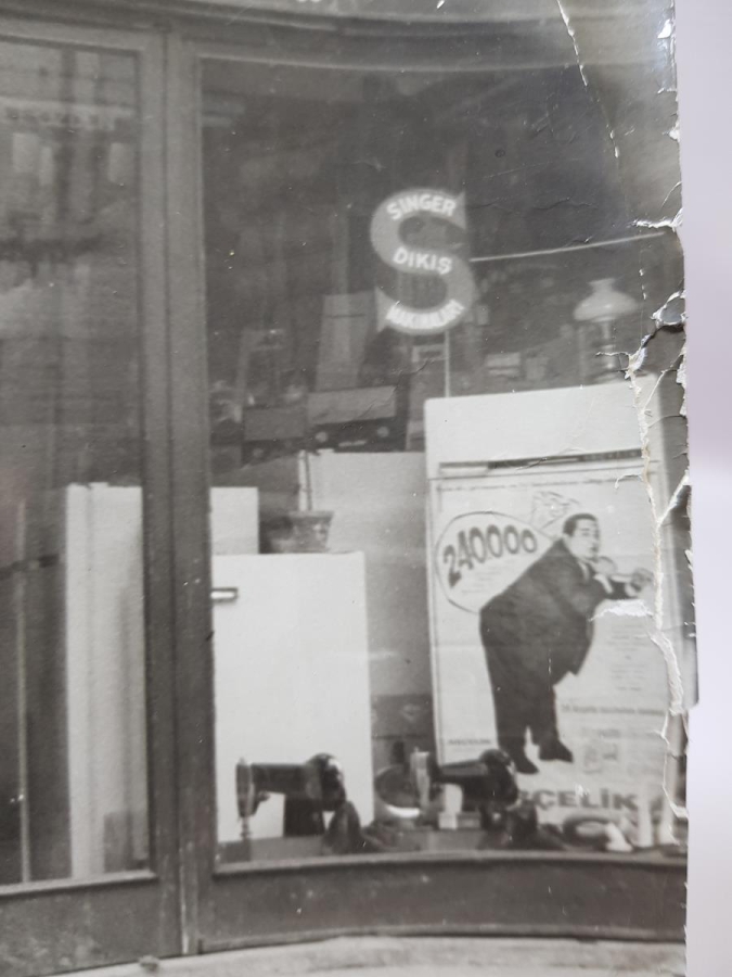 ANTİKA BEYAZ EŞYA, RADYO DÜKKANI FOTOPRAFI