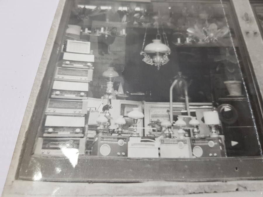 ANTİKA BEYAZ EŞYA, RADYO DÜKKANI FOTOPRAFI