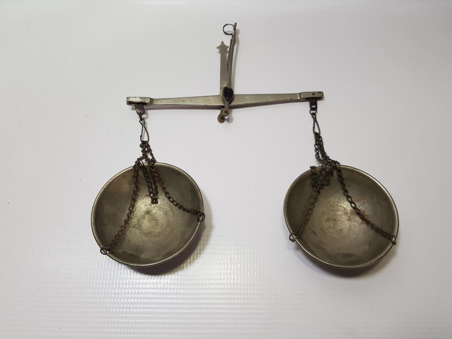 ANTİKA BAHARATÇI TERAZİSİ VE AĞIRLIKLARI