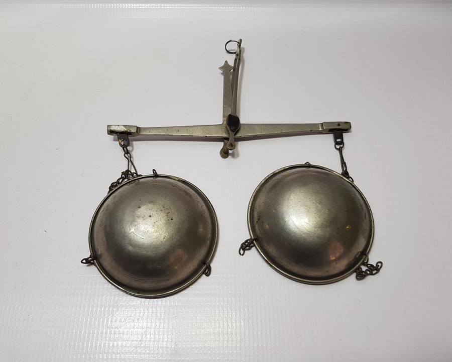 ANTİKA BAHARATÇI TERAZİSİ VE AĞIRLIKLARI