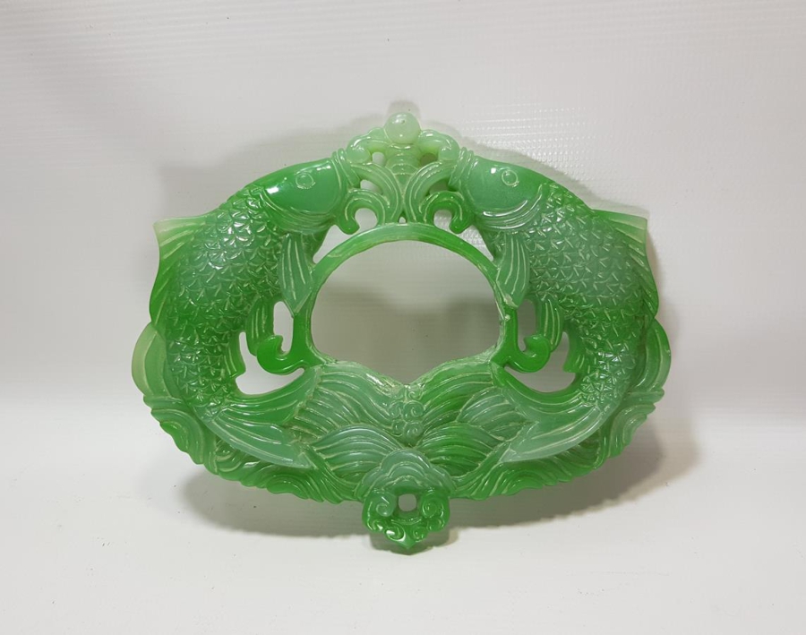 JADE TAŞINDAN YAPILMIŞ BALIK FİGÜRLÜ BÜYÜK BOY APLİK