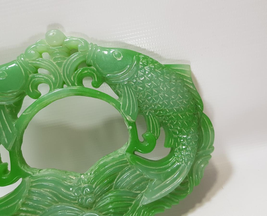 JADE TAŞINDAN YAPILMIŞ BALIK FİGÜRLÜ BÜYÜK BOY APLİK