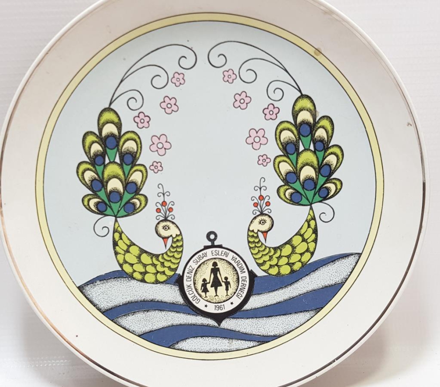 GÖLCÜK DENİZ SUBAY EŞLERİ YARDIM DERNEĞİ SERAMİK TABAK