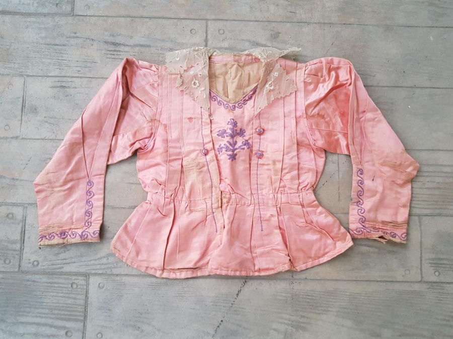 OSMANLI DÖNEMİ İPEKLİ KADIN ELBİSESİ