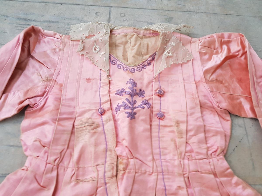 OSMANLI DÖNEMİ İPEKLİ KADIN ELBİSESİ