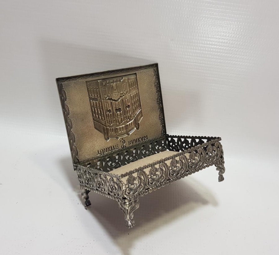 TÜRKİYE İŞ BANKASI GÜMÜŞ KAPLAMA ŞEKERLİK