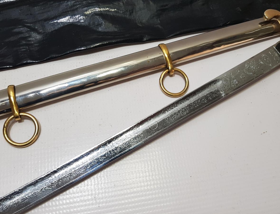 ORİJİNAL KORUMA KILIFINDA ANTİKA SUBAY KILICI