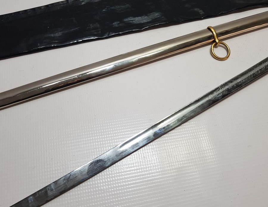 ORİJİNAL KORUMA KILIFINDA ANTİKA SUBAY KILICI