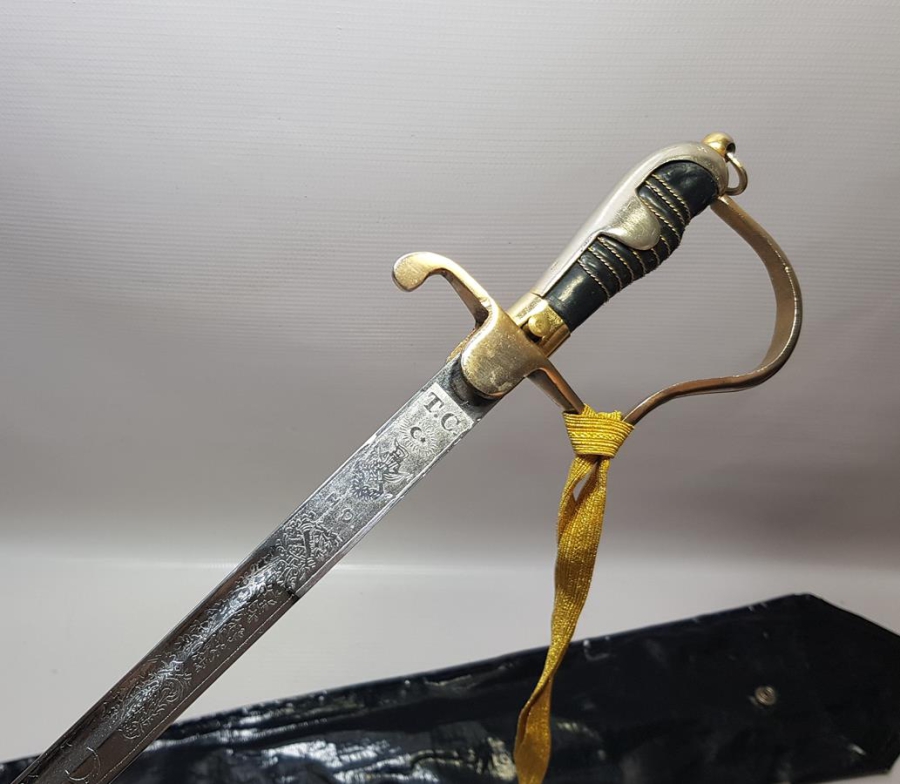 ORİJİNAL KORUMA KILIFINDA ANTİKA SUBAY KILICI