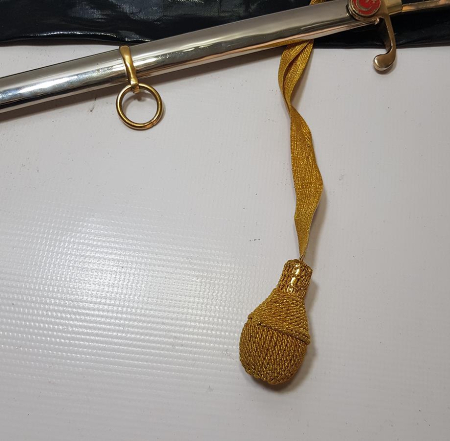 ORİJİNAL KORUMA KILIFINDA ANTİKA SUBAY KILICI