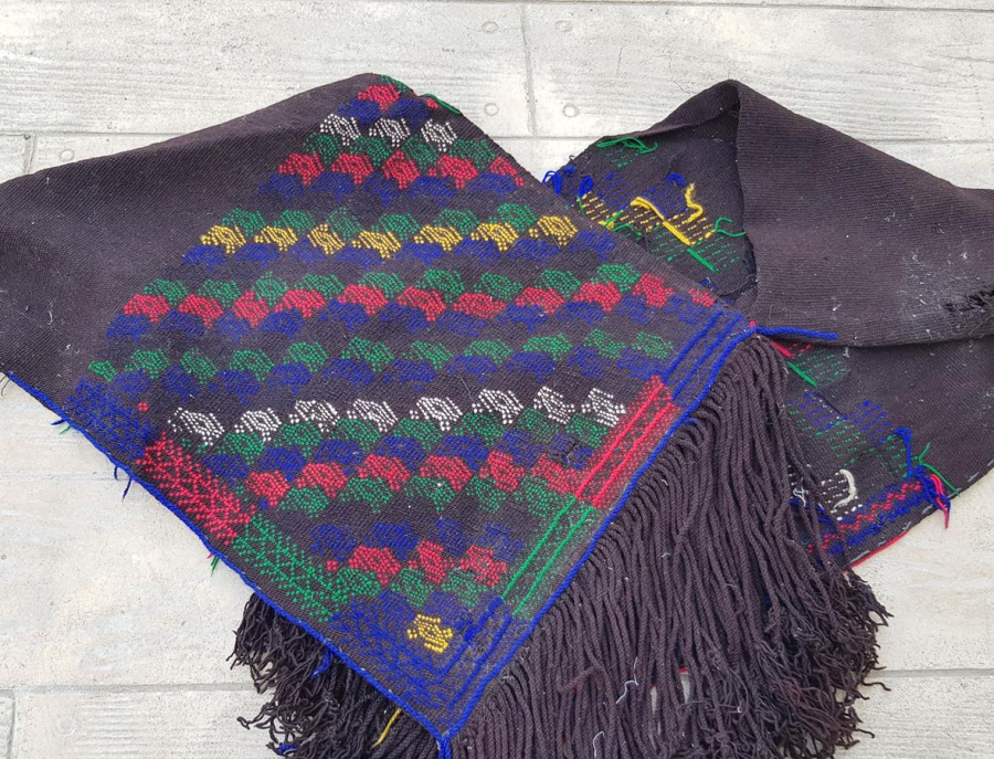 OSMANLI DÖNEMİ EL DOKUMA KADIN ÖNLÜĞÜ