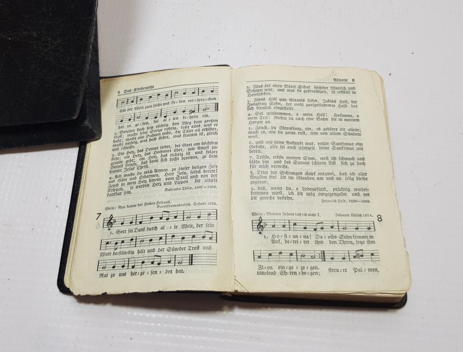 1941 TARİHLİ ALMANCA İLAHİ KİTABI