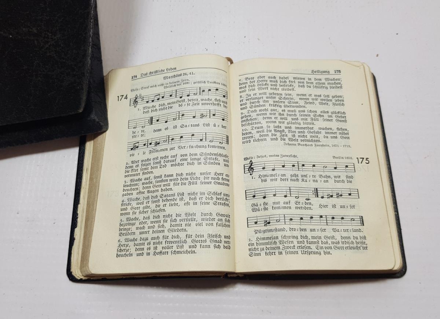 1941 TARİHLİ ALMANCA İLAHİ KİTABI