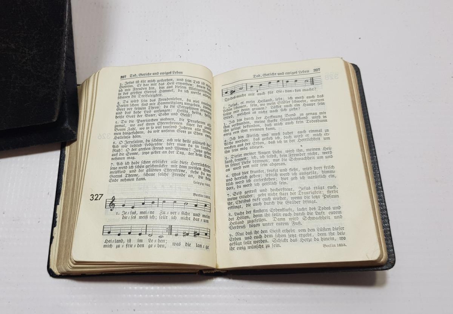 1941 TARİHLİ ALMANCA İLAHİ KİTABI