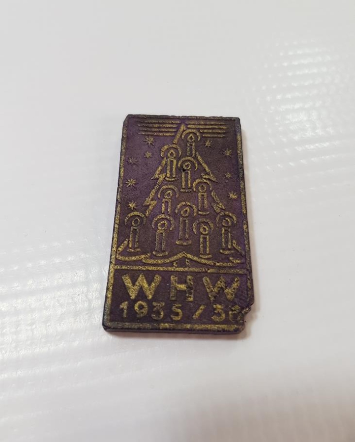 1935-1936 TARİHLİ NAZİ ALMAN AHŞAP ROZET